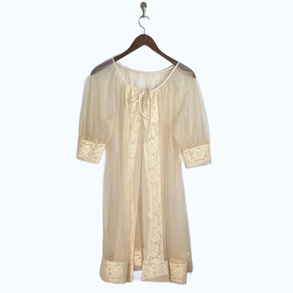 Romantic 1950s Sheer Lace Dressing Gown - Made in USA -‎ Size Large